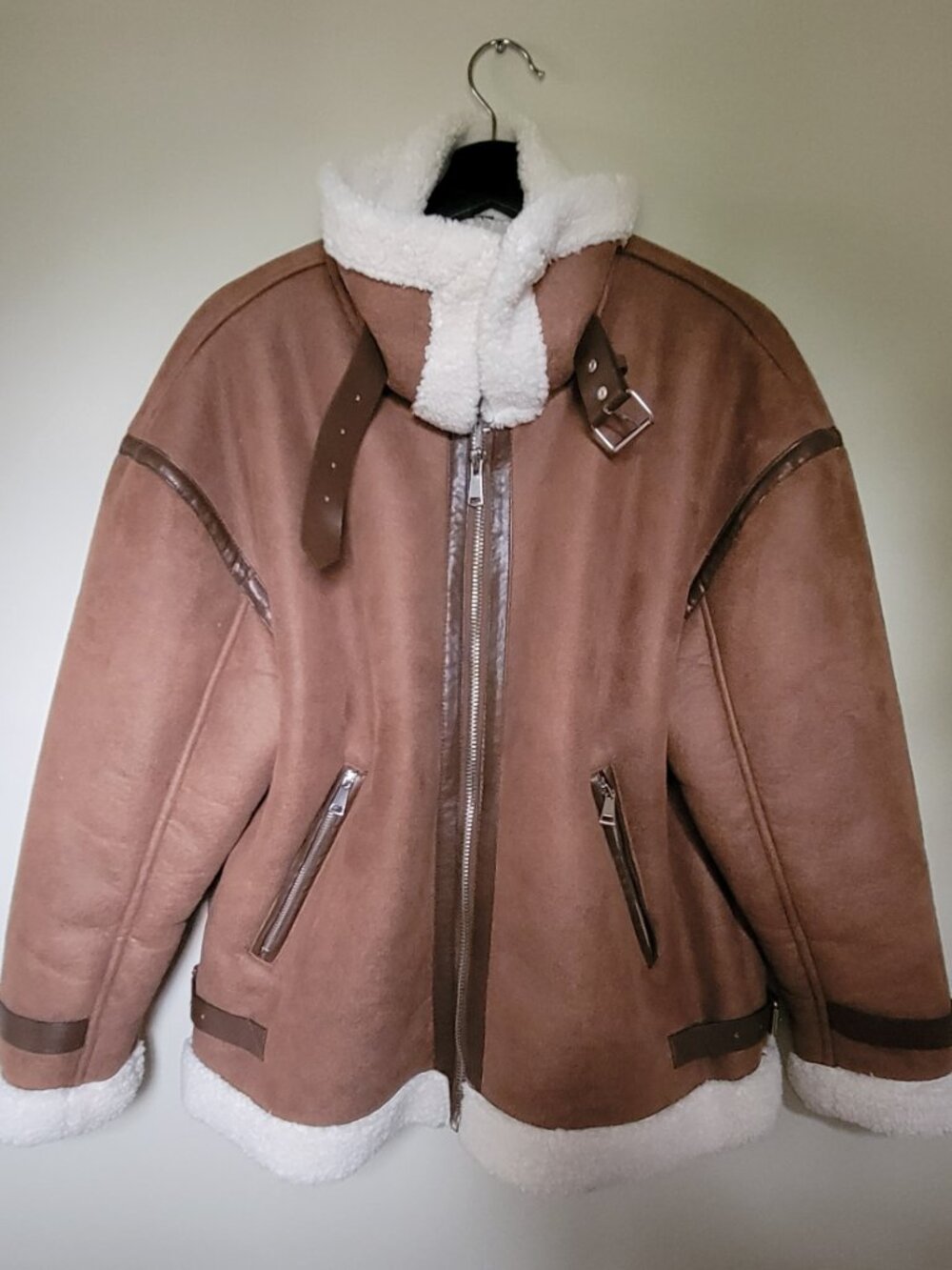 Dynamite Faux Shearling Bomber Jacket - Picture 4 of 7